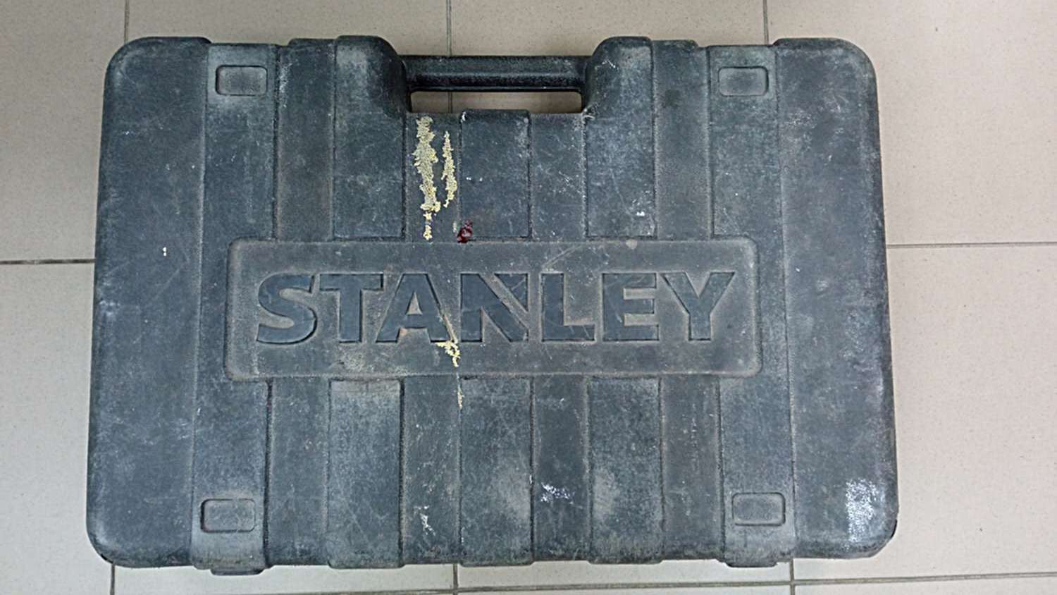 Отбойный молоток Stanley STHM10K  16