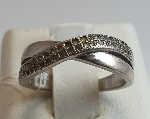 Серебряное кольцо с цирконием (33596259) 0
