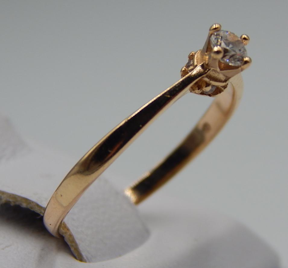Кольцо из красного золота с цирконием (32650139)  4
