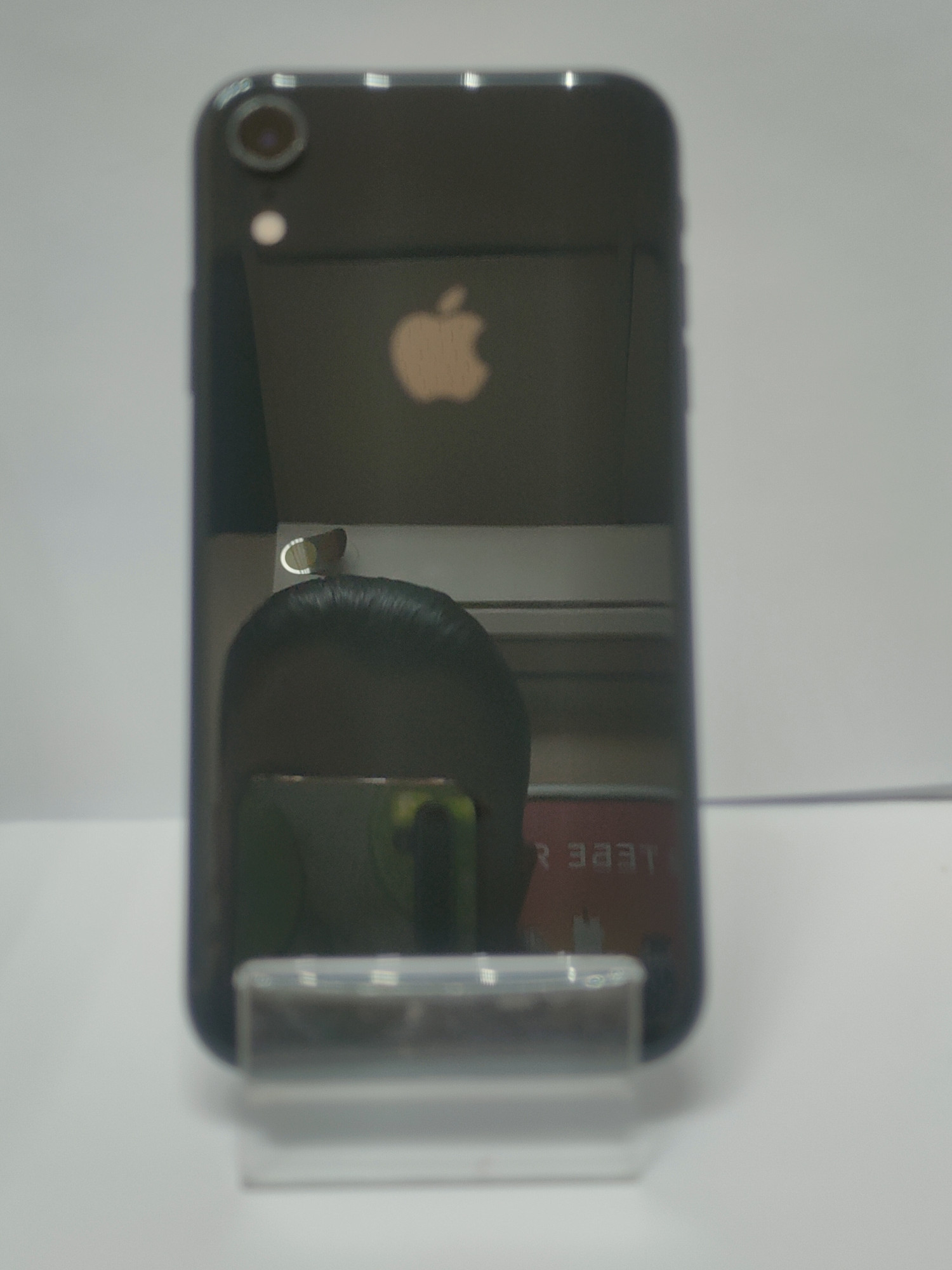 Apple iPhone XR 128Gb Black (MRY92) 1