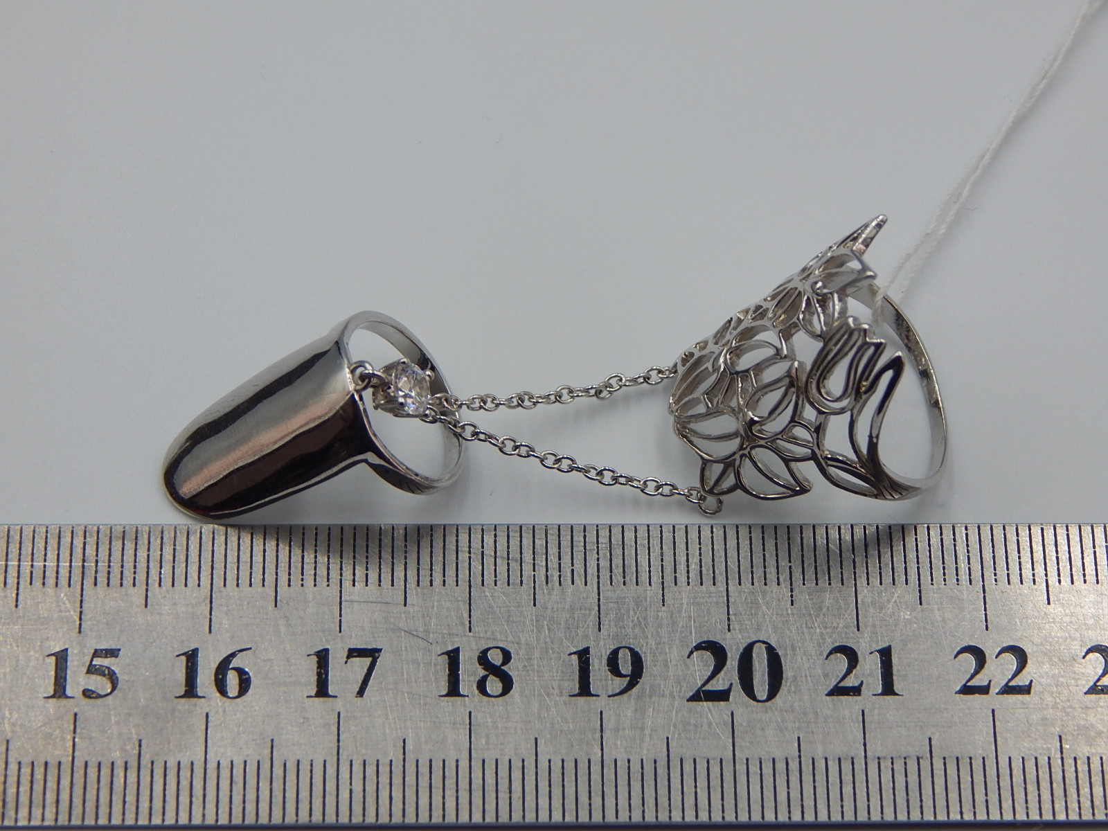 Серебряное кольцо с цирконием (33722361) 3