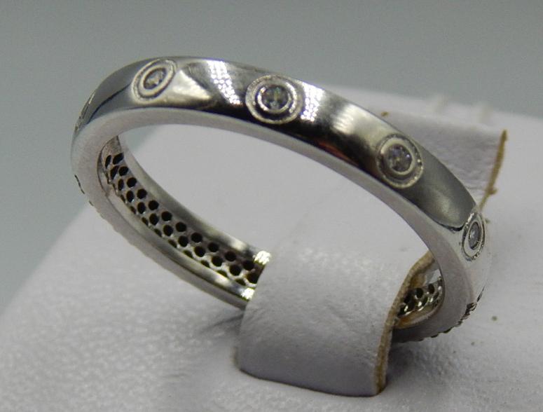 Серебряное кольцо с цирконием (31386677) 4