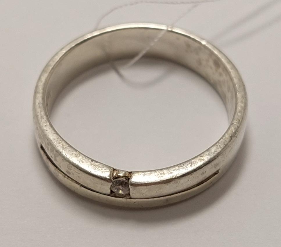 Серебряное кольцо с цирконием (33697328) 1