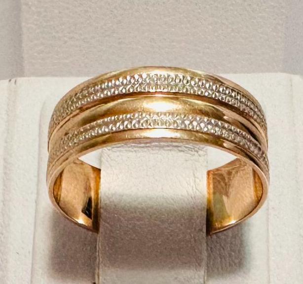 Обручальное кольцо из красного и белого золота (33197219)  0