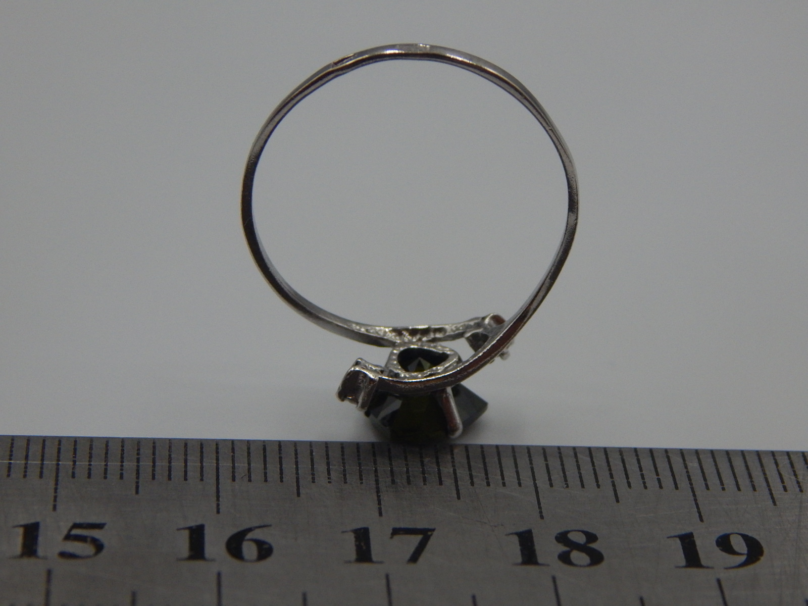 Серебряное кольцо с цирконием (33232033) 3