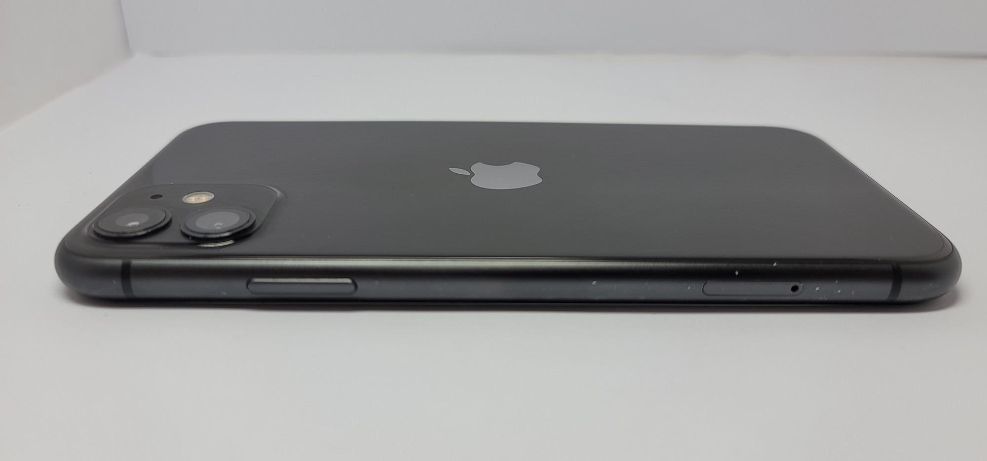 Apple iPhone 11 64GB Black (MWLT2) 5