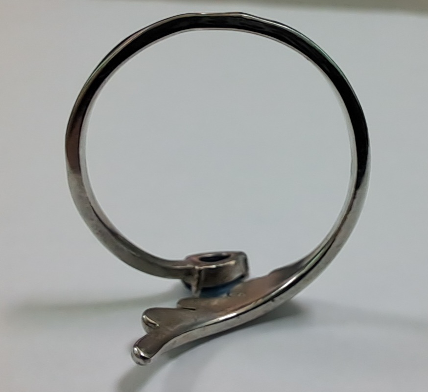 Серебряное кольцо с цирконием (30847620) 1