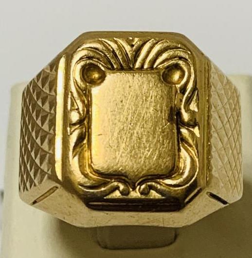 Печатка из желтого золота (33690827) 0