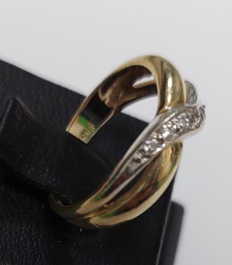 Кольцо из желтого и белого золота с цирконием (33000192) 1