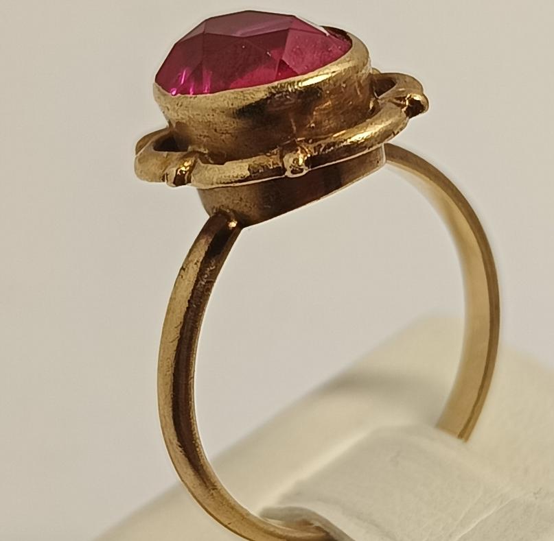 Кольцо из красного золота с рубином (33725318) 1