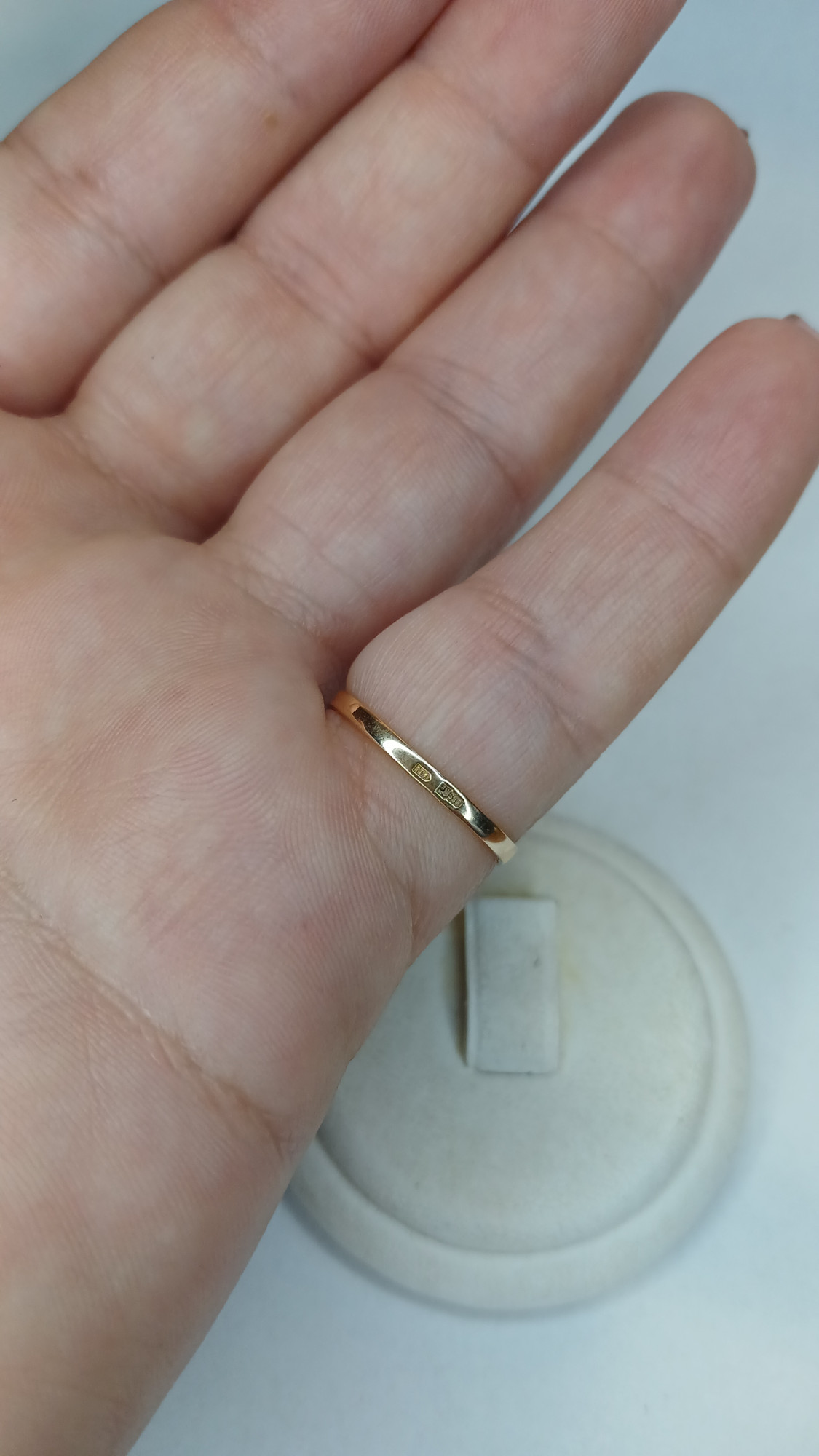 Кольцо из красного и белого золота с цирконием (32227125) 2