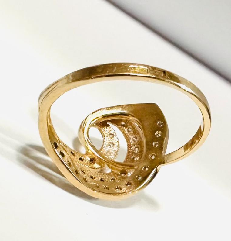 Кольцо из красного и белого золота с цирконием (33196996) 4