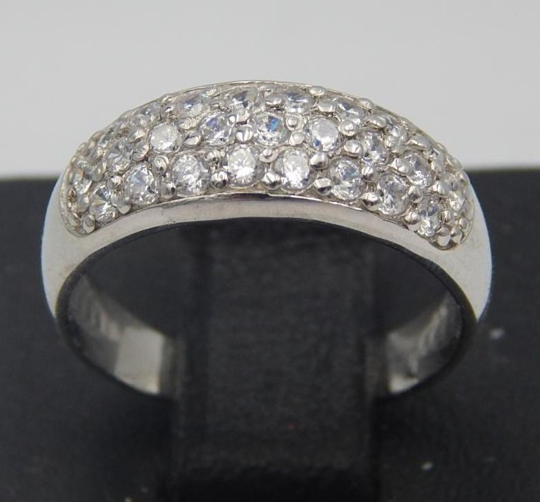 Серебряное кольцо с цирконием (30515055) 0