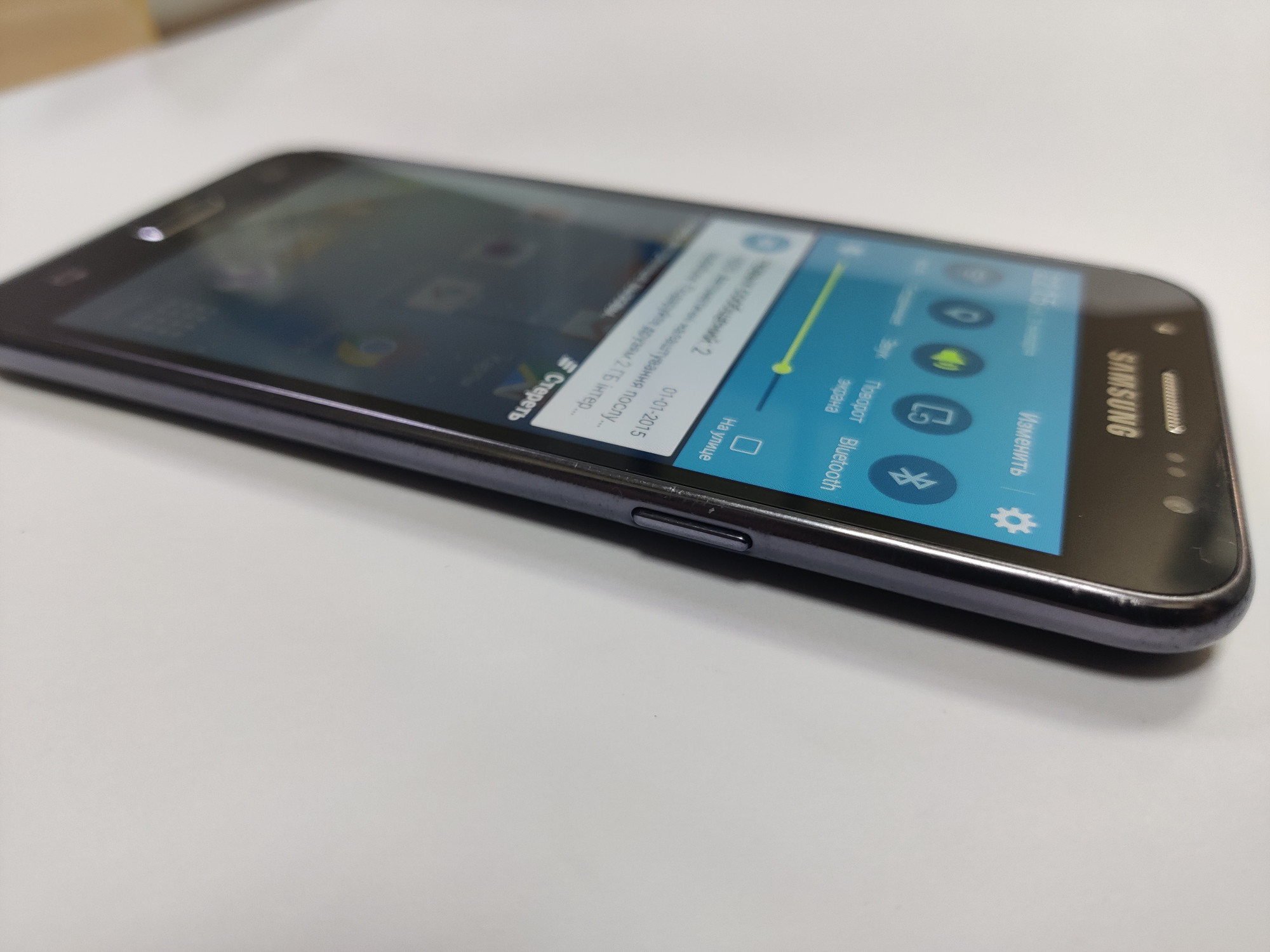 Samsung Galaxy J5 2015 (SM-J500H) 1.5/8Gb 3