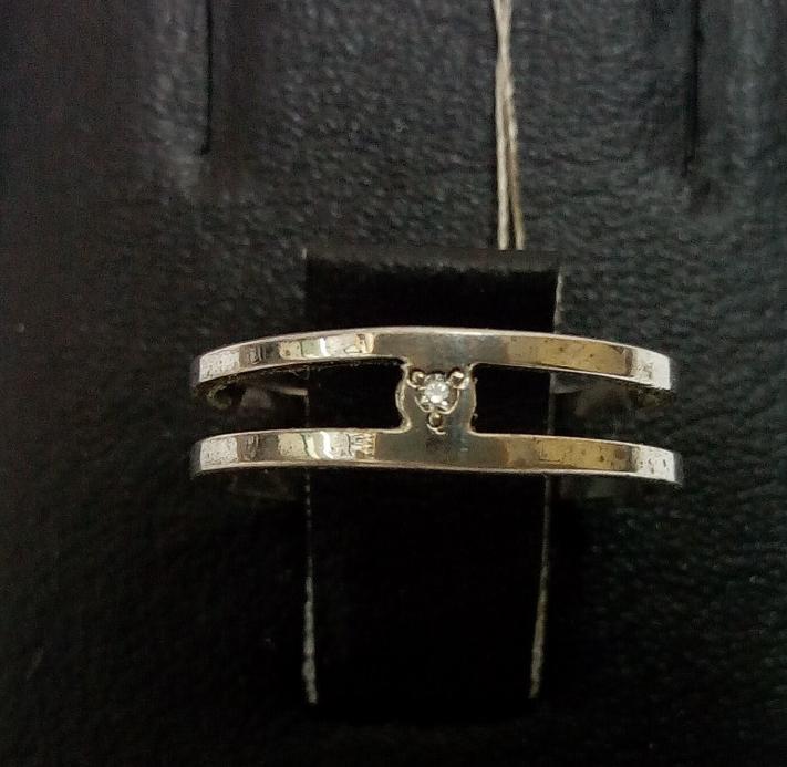 Серебряное кольцо с цирконием (30524363) 0