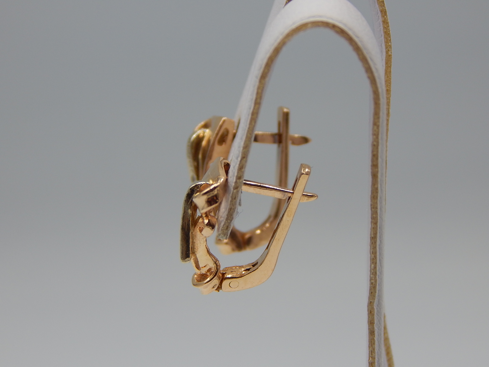 Серьги из красного и белого золота с цирконием (32459202) 6