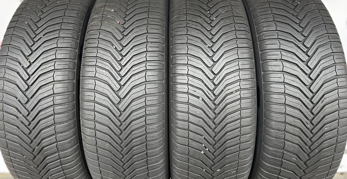 Всесезонні шини 215/65 R17 Michelin CrossClimate 6mm 0