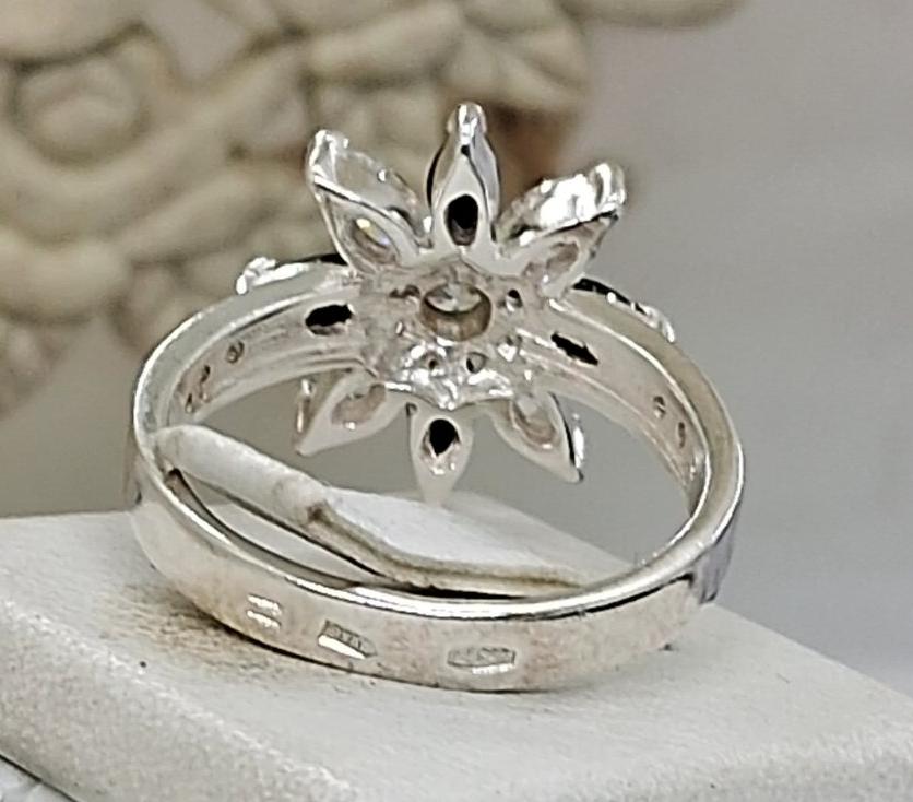 Серебряное кольцо с цирконием (32473281) 2
