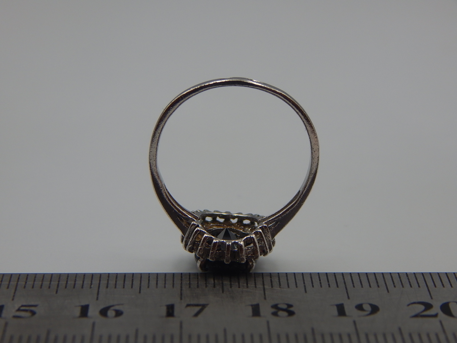Серебряное кольцо с цирконием (33281399) 3