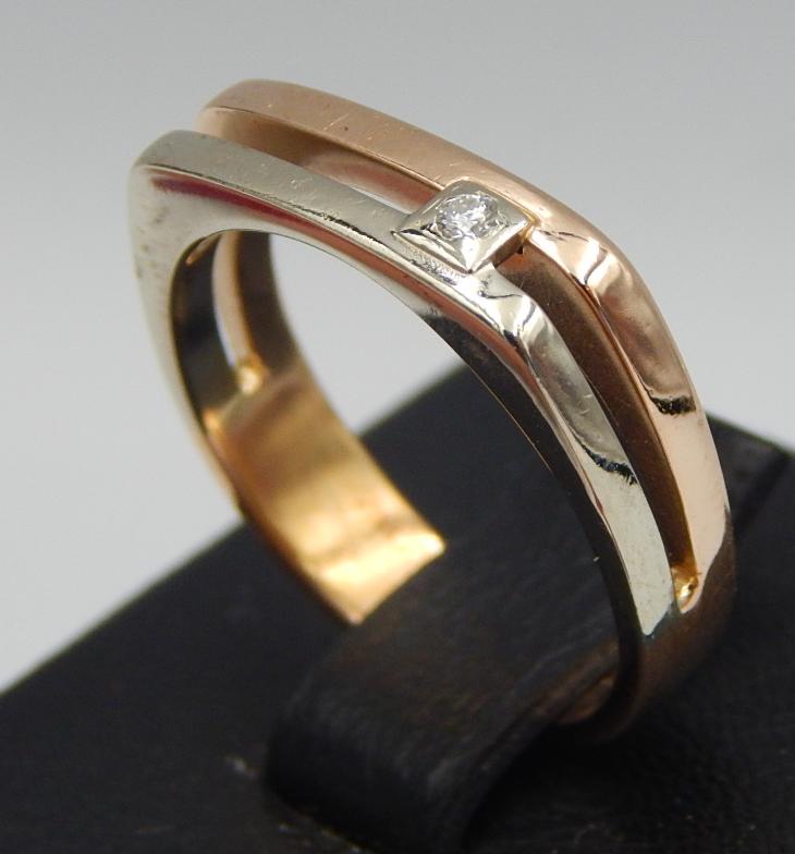Перстень из красного и желтого золота с бриллиантом (-ми) (29720133) 2
