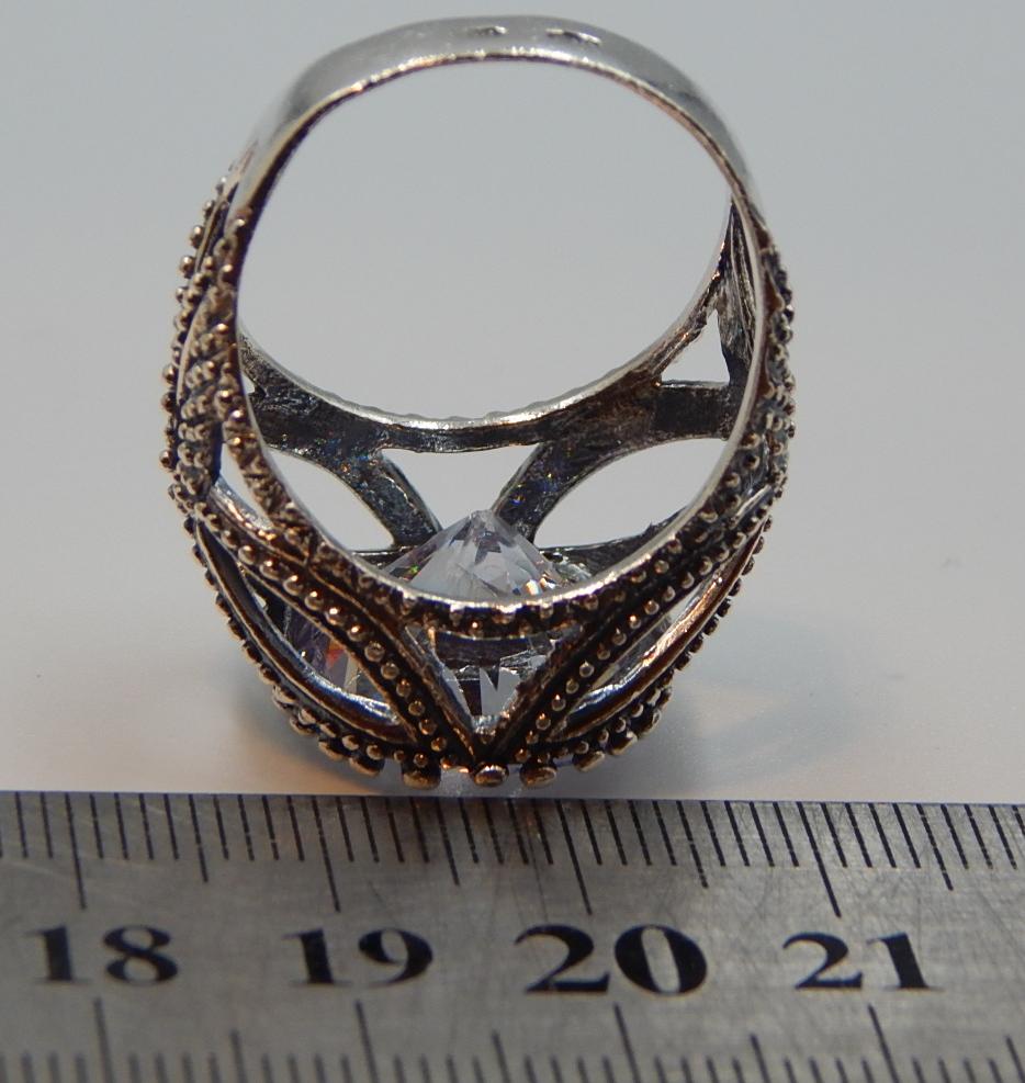 Серебряное кольцо с цирконием (30674459) 2
