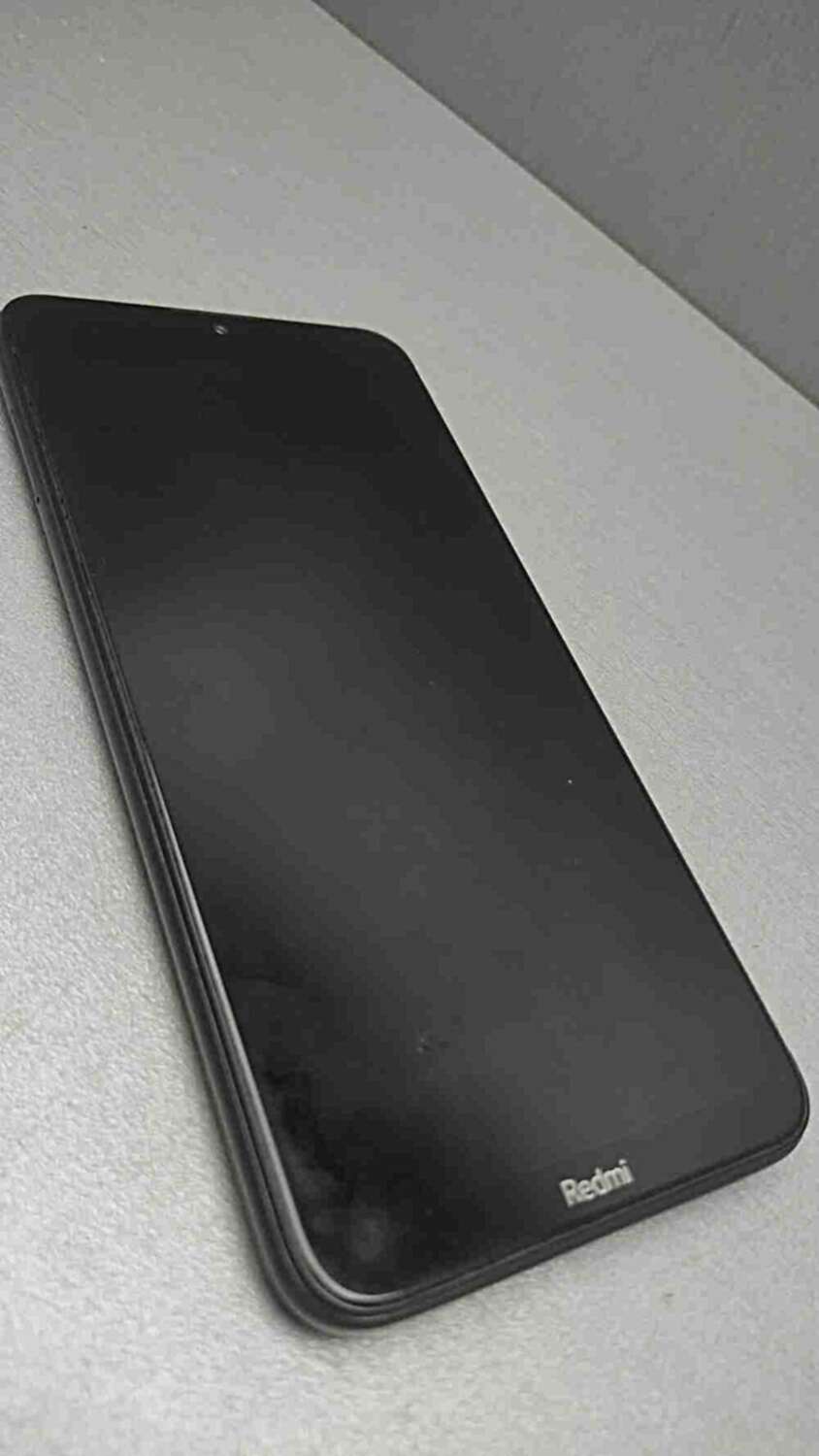 Xiaomi Redmi 8 3/32Gb Onyx Black 4
