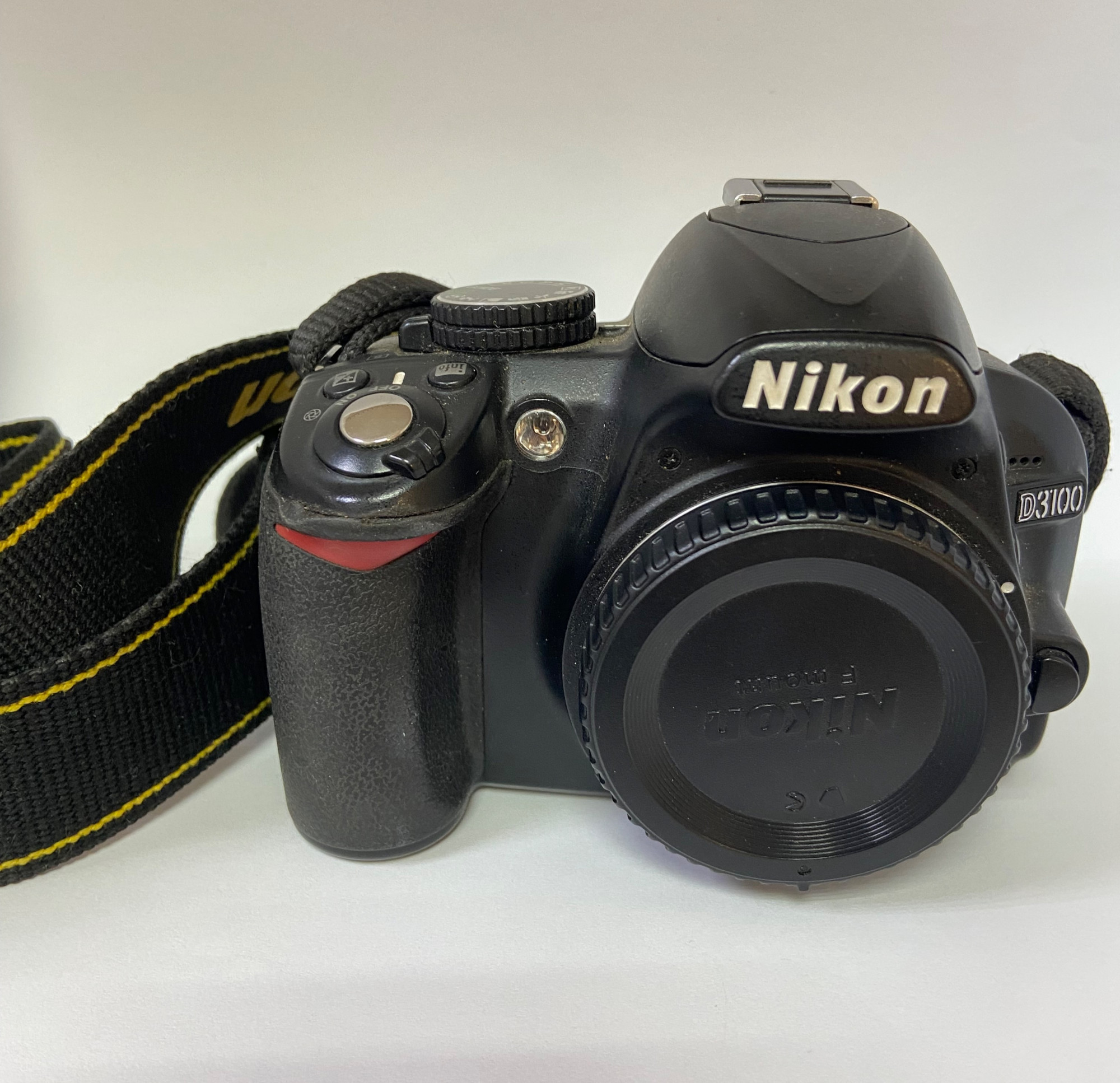 Фотоапарат Nikon D3100 0