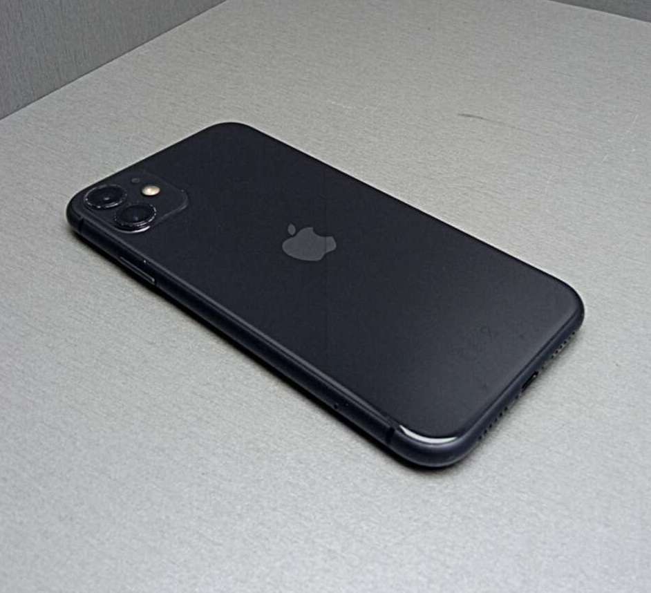 Apple iPhone 11 64GB Black 18
