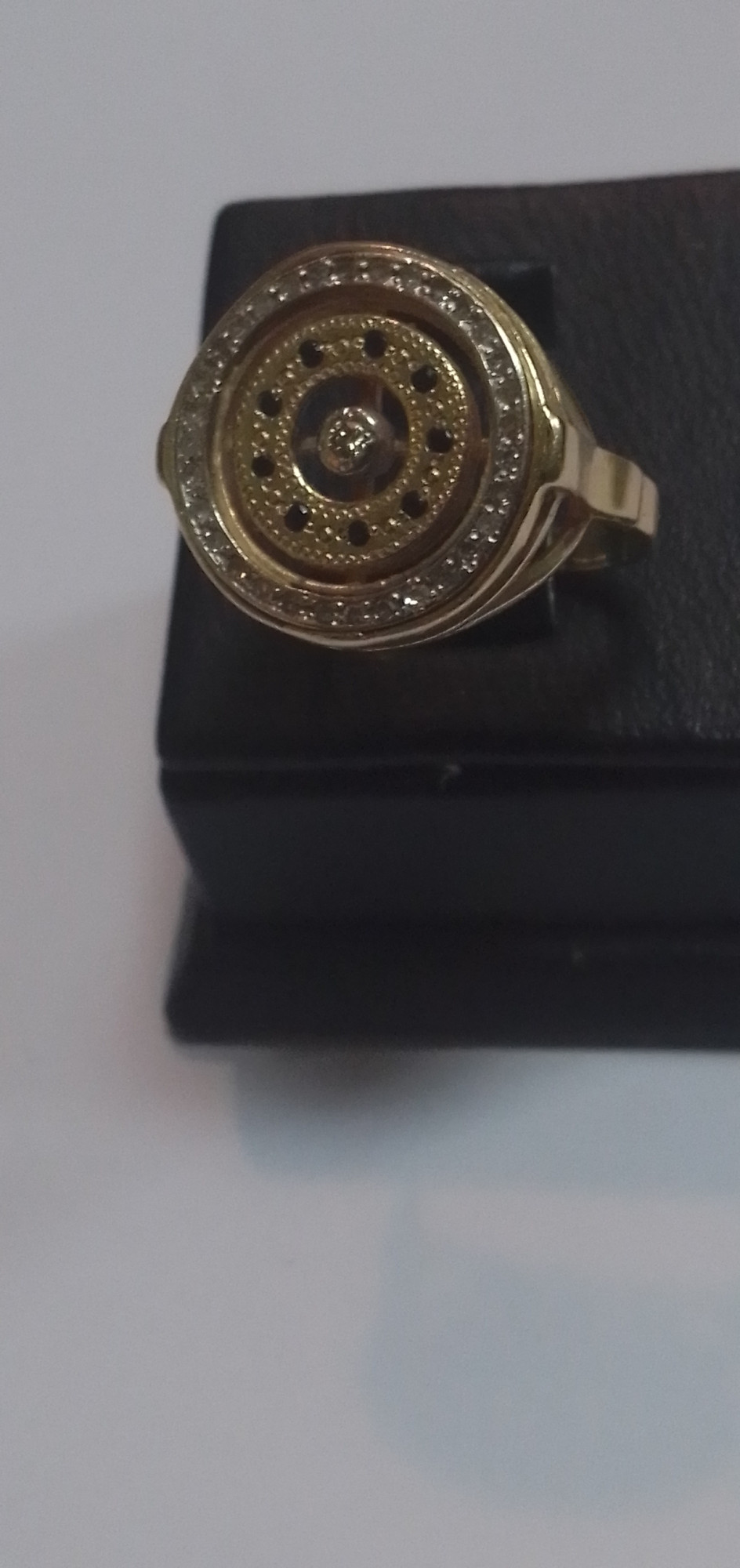 Кольцо из красного золота с цирконием (32303837) 1