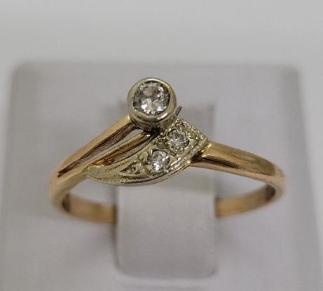Кольцо из красного и белого золота с цирконием (33701245)  0