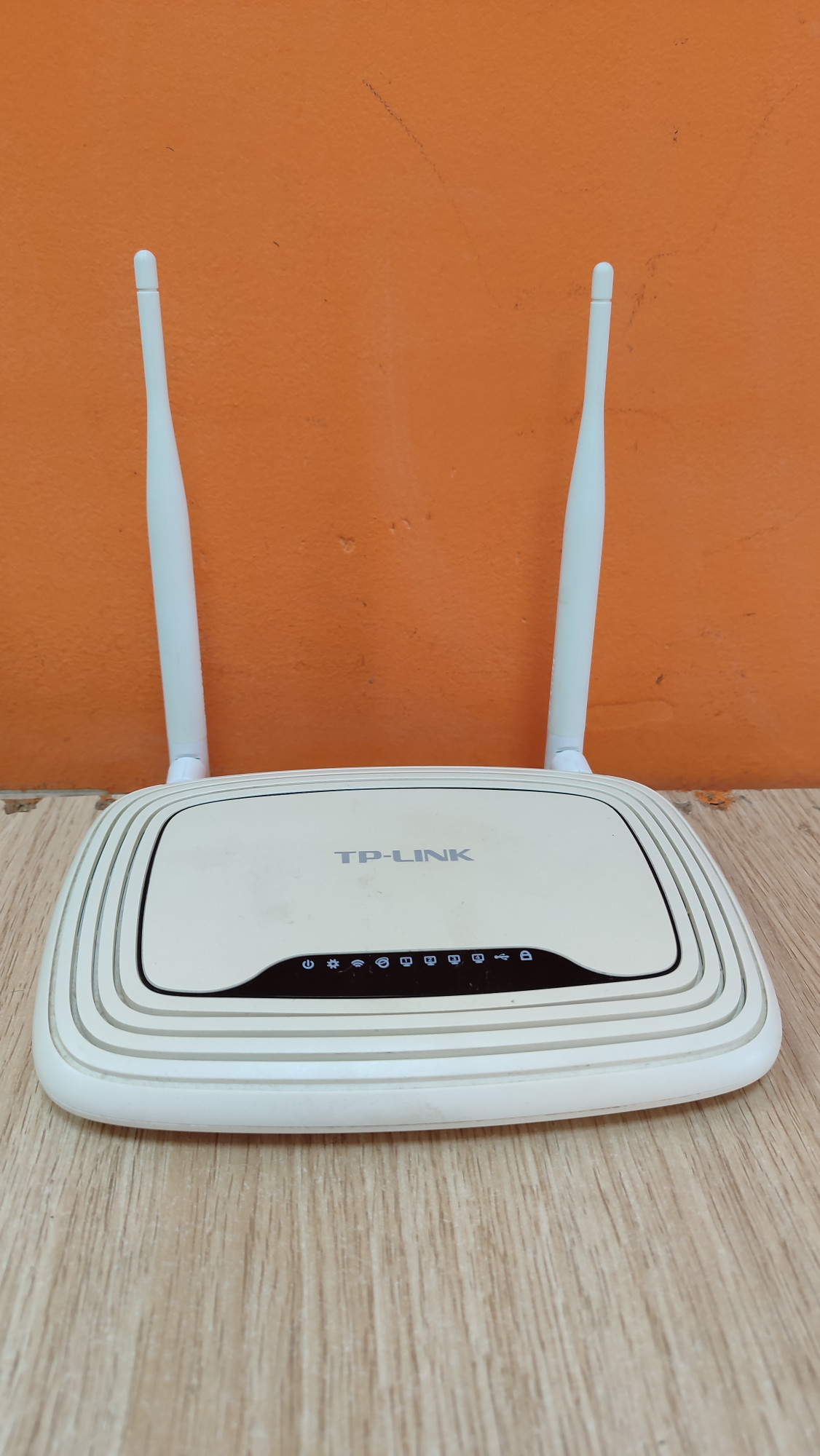 Маршрутизатор TP-Link TL-WR842ND 0