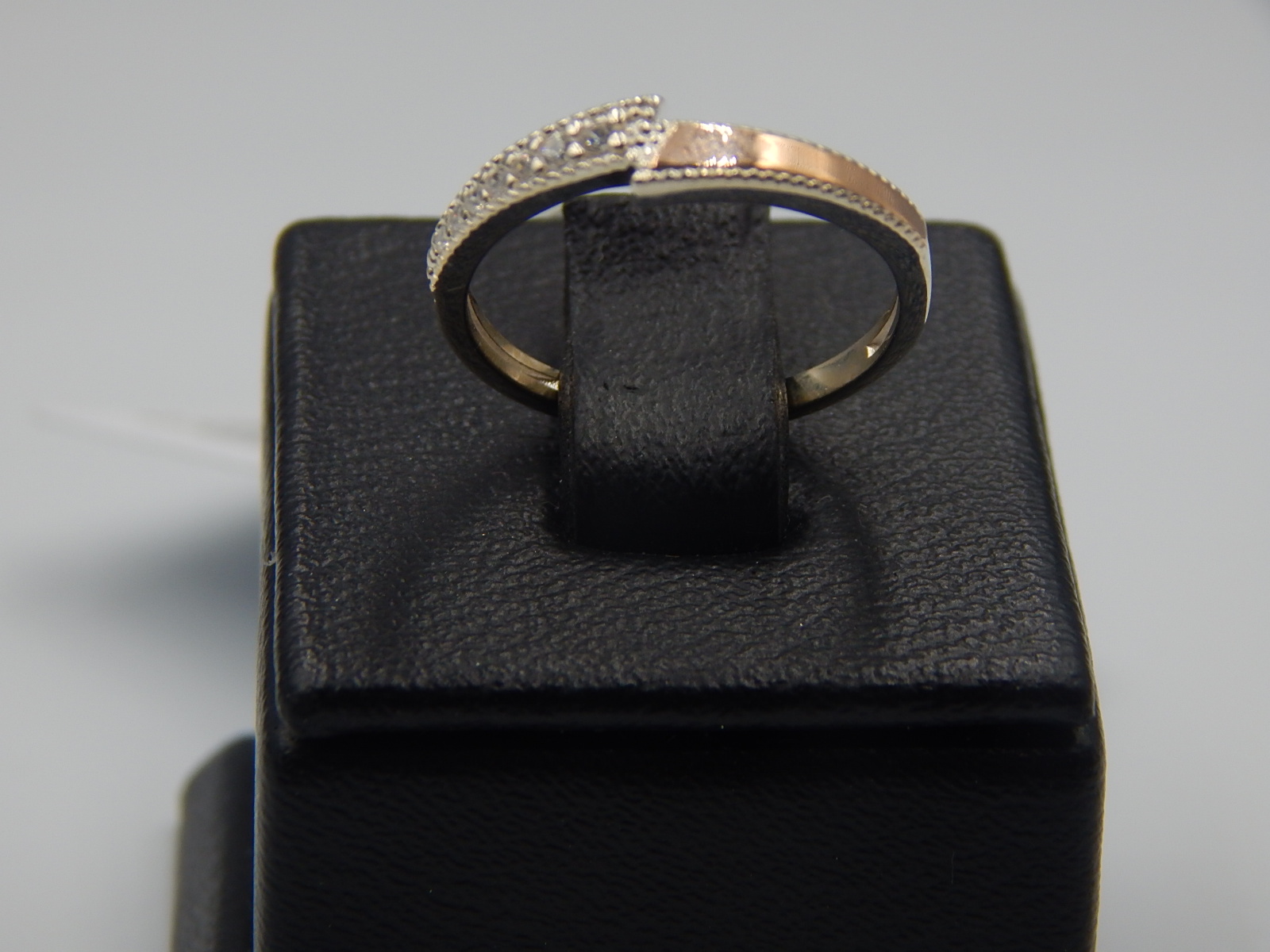 Серебряное кольцо с позолотой и цирконием (31630698) 1
