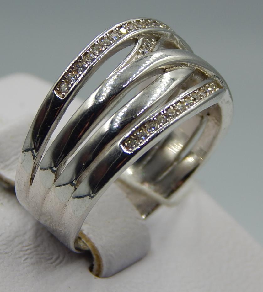 Серебряное кольцо с цирконием (32557889) 2