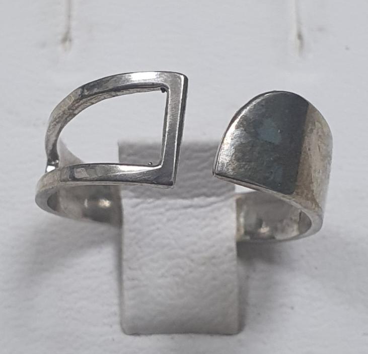 Серебряное кольцо (30110476) 0