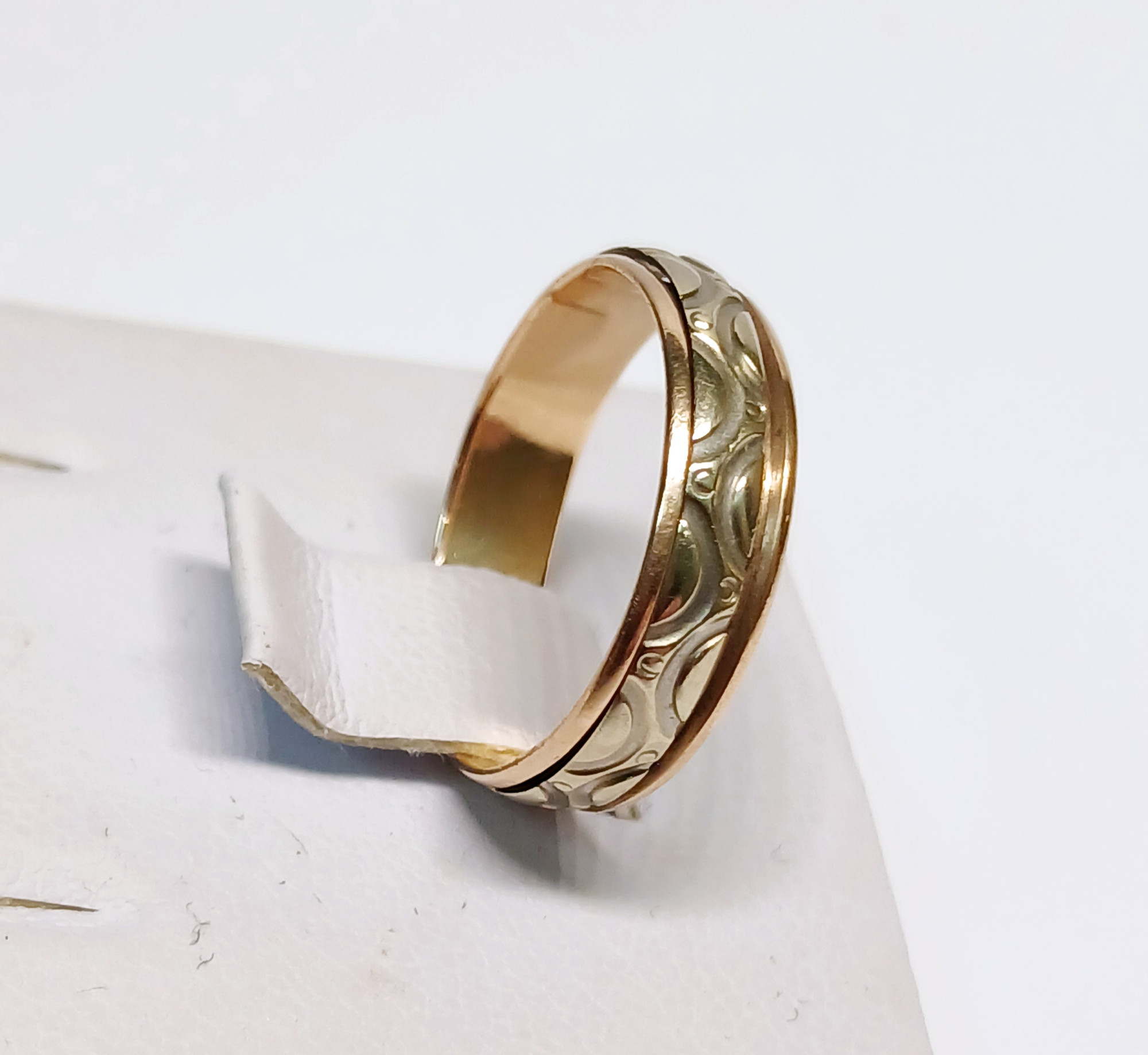 Обручальное кольцо из красного и белого золота (33823152)  1