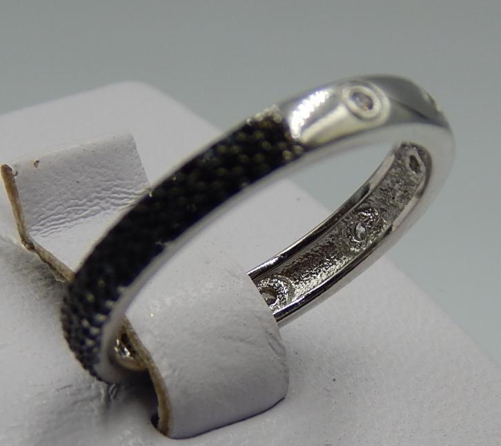 Серебряное кольцо с цирконием (31386677) 2