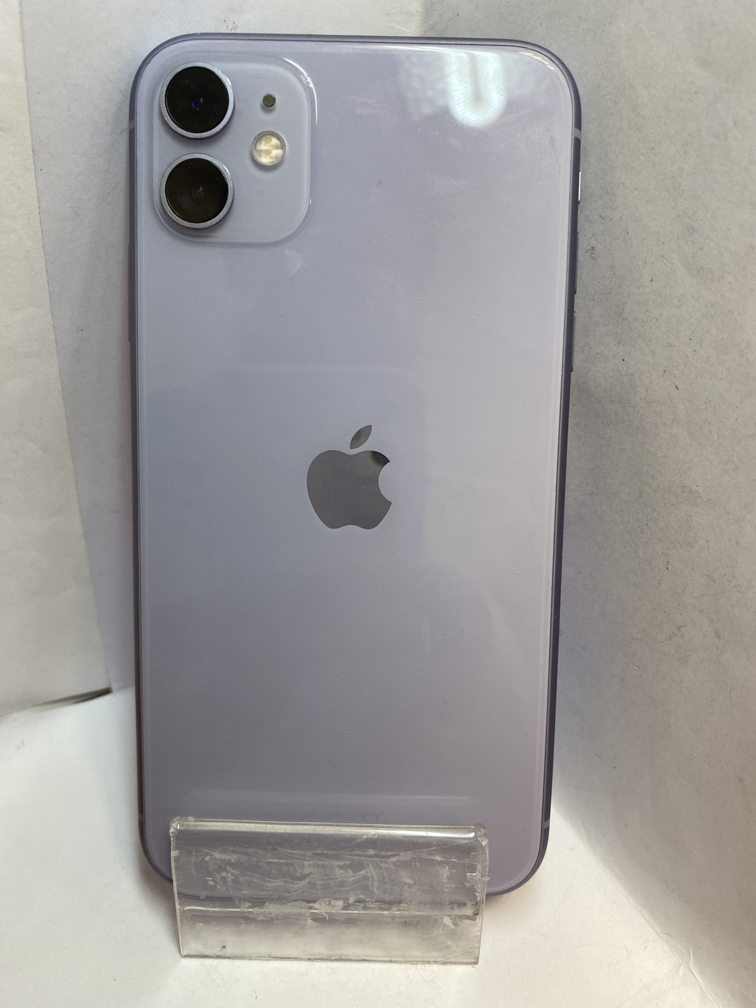 Apple iPhone 11 128GB Purple (MWLJ2) 1