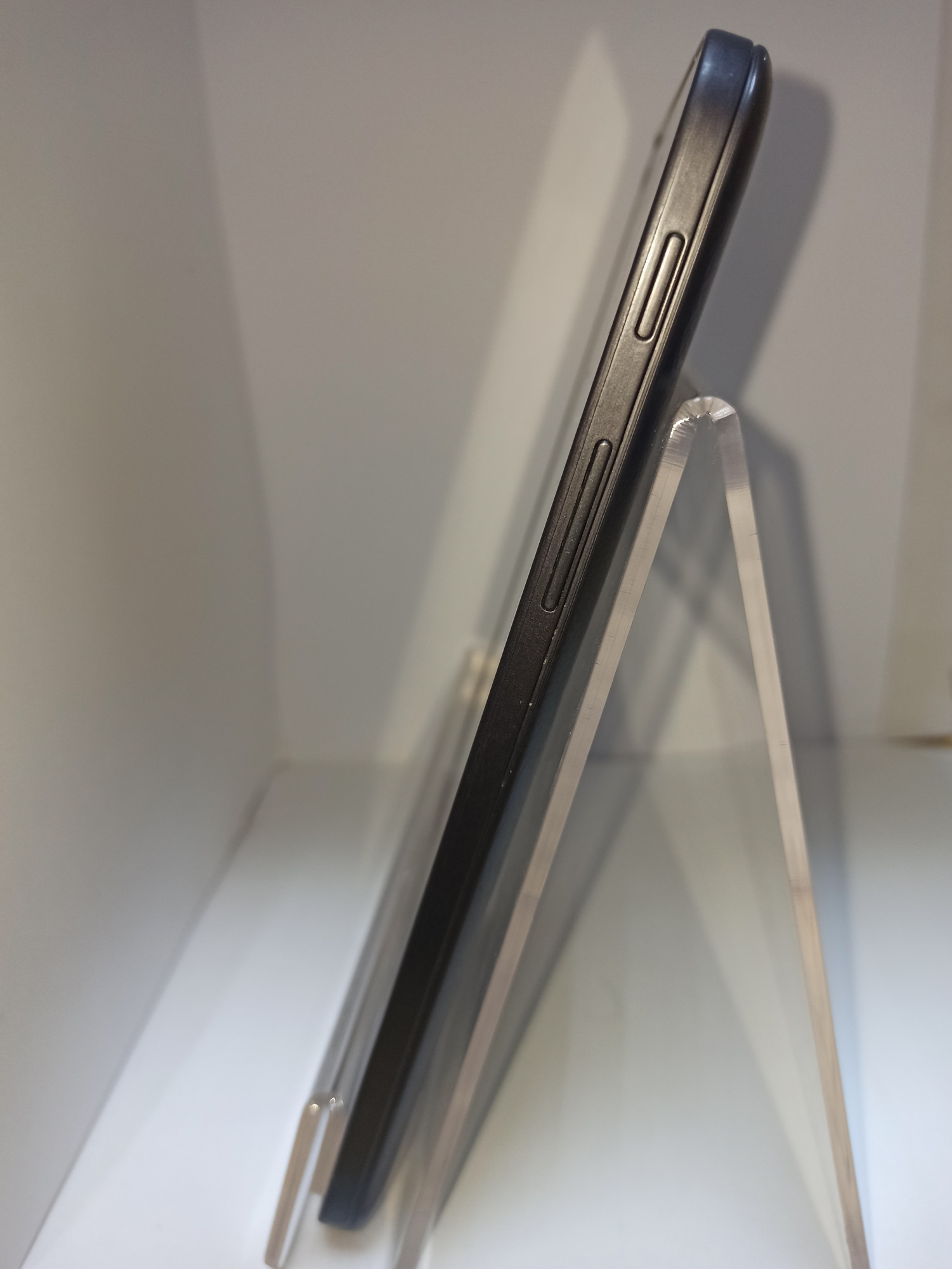 Планшет Samsung Galaxy Tab 3 Lite SM-T113 1/8Gb 3