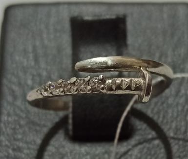 Серебряное кольцо с цирконием (30515213) 0