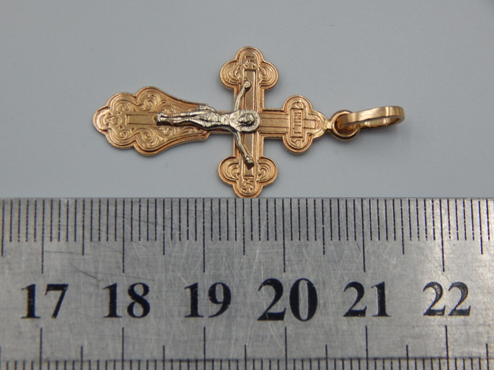 Подвес-крест из красного и белого золота (33251767) 4