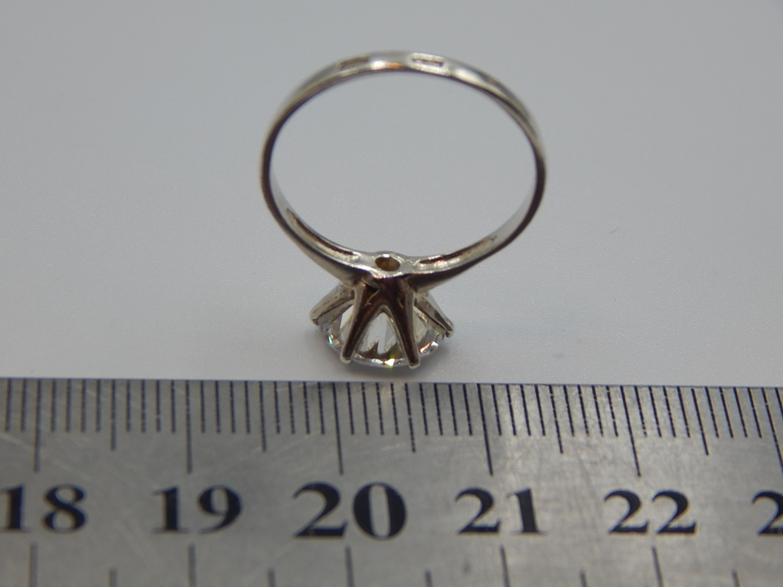 Серебряное кольцо с цирконием (32440642) 4