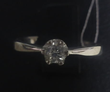 Серебряное кольцо с цирконием (28914551) 0