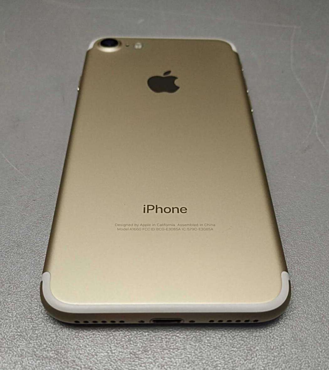 Apple iPhone 7 128Gb Gold (MN942) 7