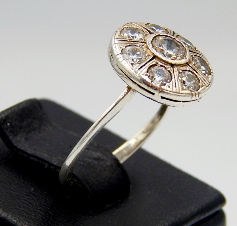 Серебряное кольцо с цирконием (32935958) 1