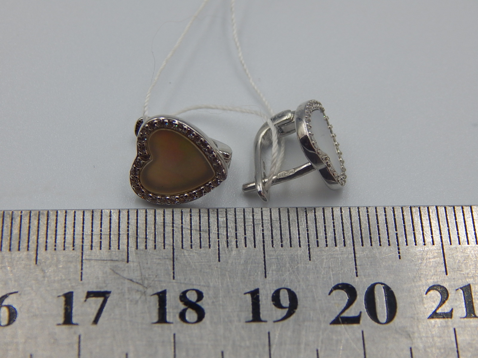 Серебряные серьги с перламутром и цирконием (31436676) 5