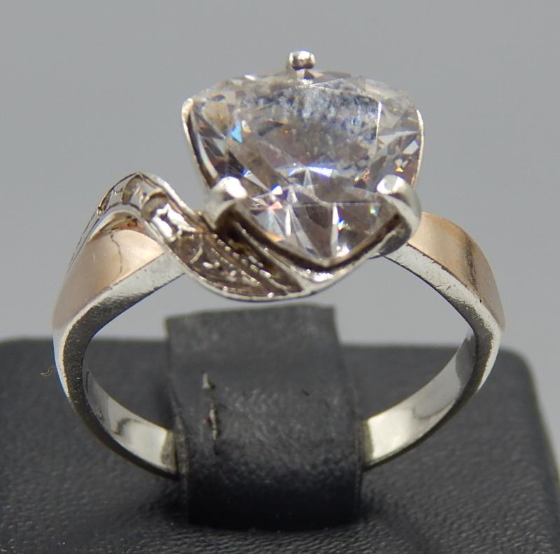 Серебряное кольцо с позолотой и цирконием (31302380) 0