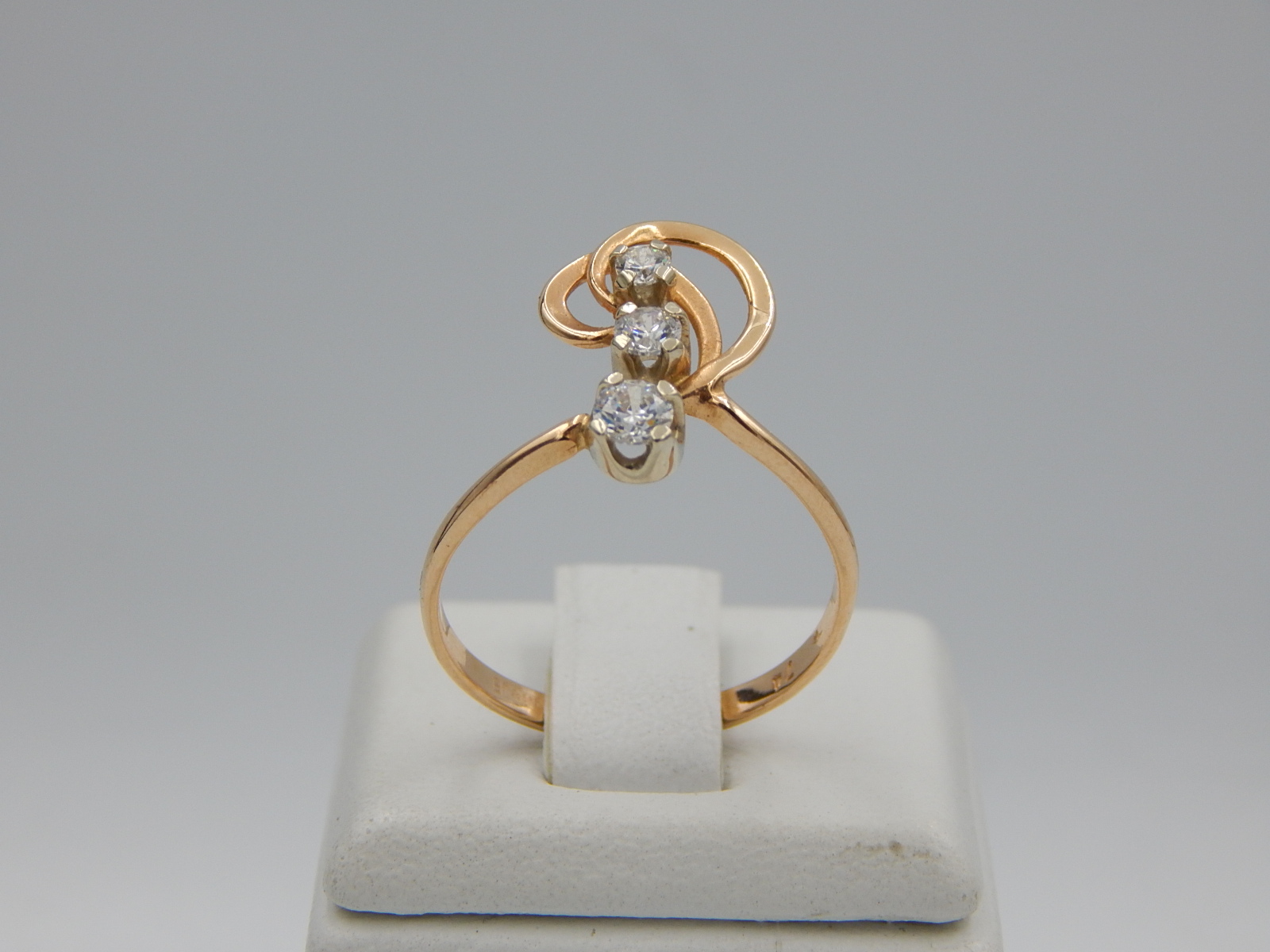 Кольцо из красного золота с цирконием (30602650) 1