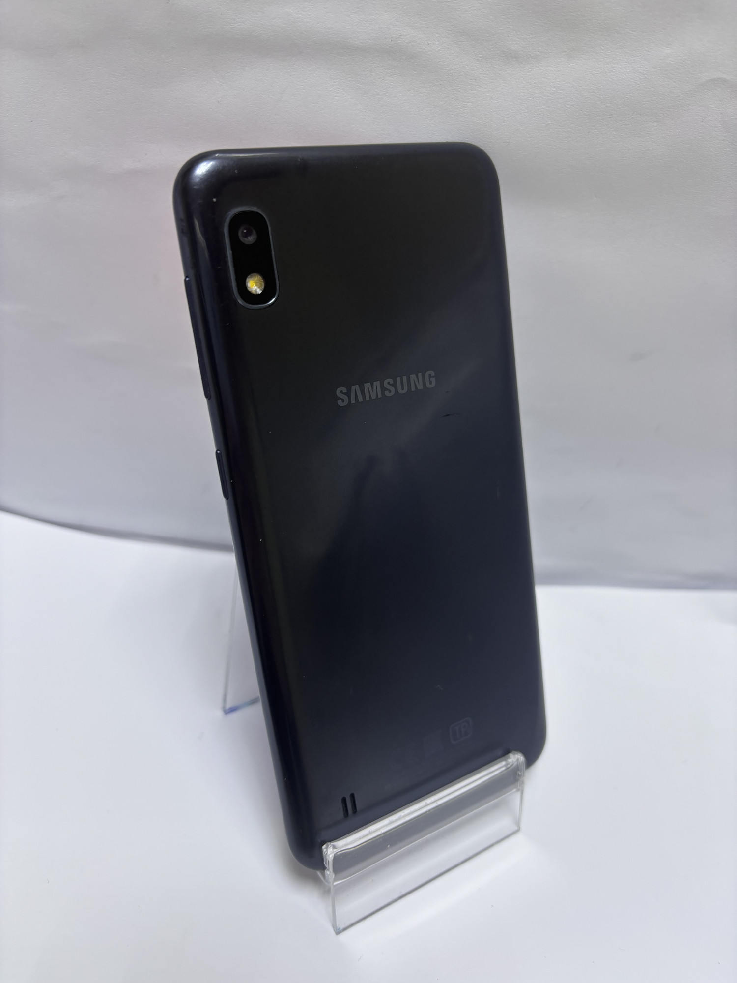 Samsung Galaxy A10 (SM-A105F) 2019 2/32GB  4