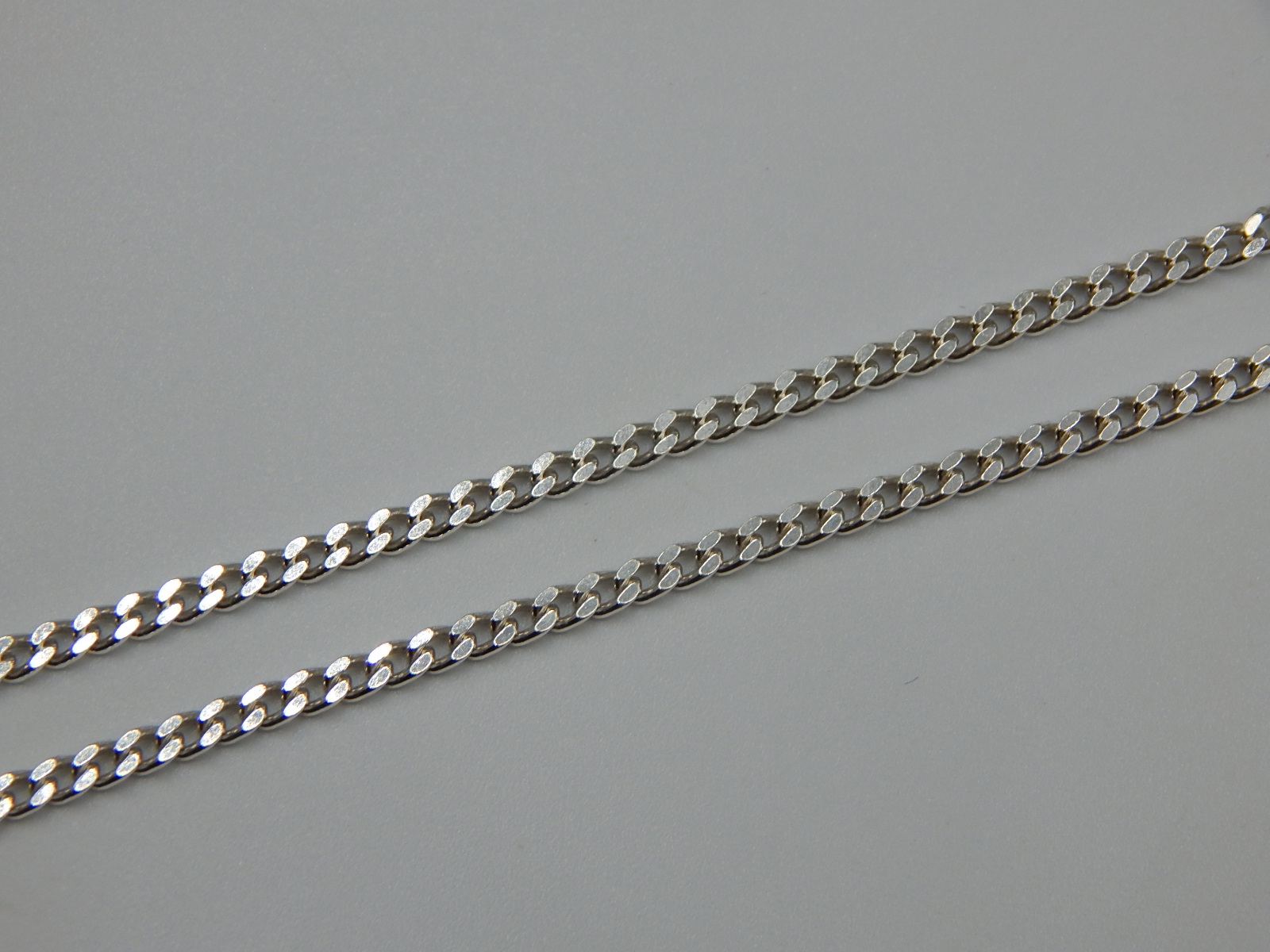 Серебряная цепь с плетением панцирное (32393847) 2