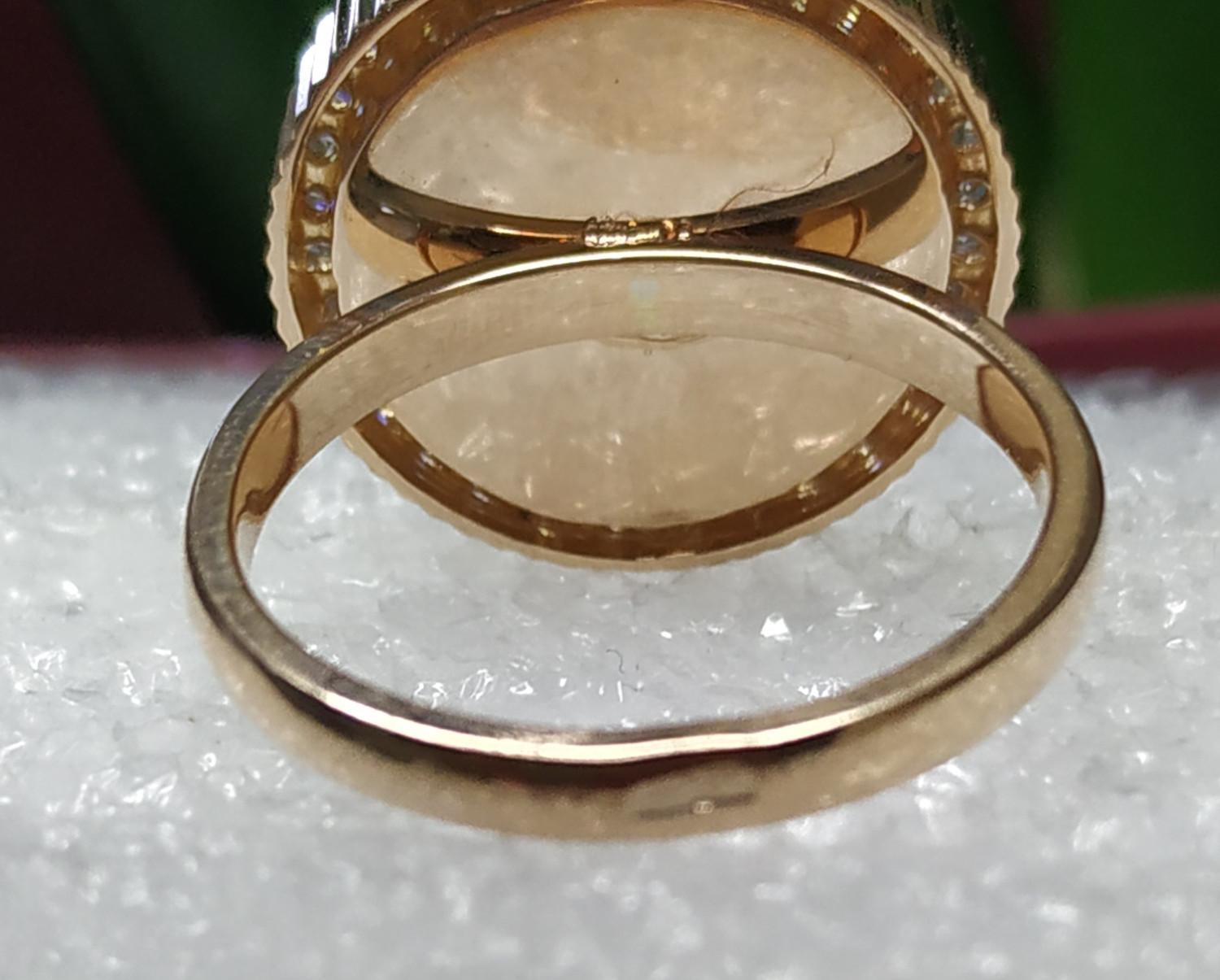 Кольцо из красного золота с ониксом, перламутром и цирконием(30488292) 3